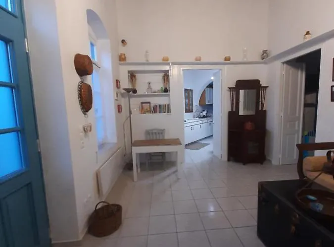 Kafenes house Αναπαλαιώμενο παραδοσιακό σπίτι